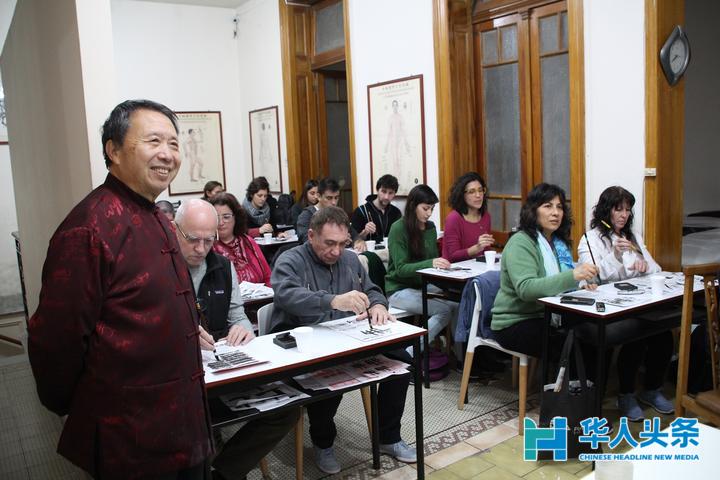 澶栧浗濯掍綋閲囪閽熷崡灞遍櫌澹殑瑙嗛,涓浗鍥介檯鐢佃鍙伴噰璁块挓鍗楀北闄㈠＋