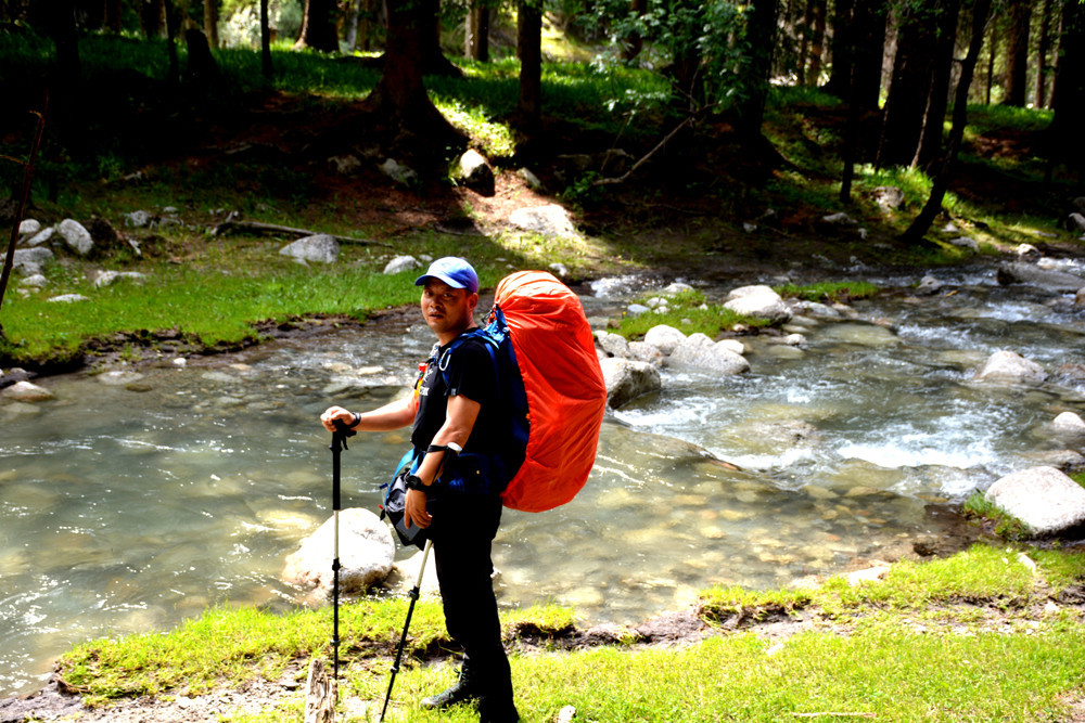 行者无疆-6月乌孙，漂洋过海为圣湖，翻山越岭因初心