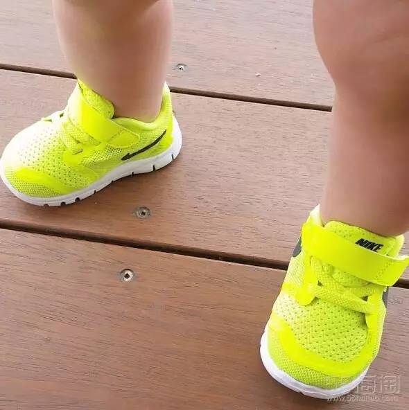 5姐和大家聊聊那些海淘适合入的宝宝鞋子~