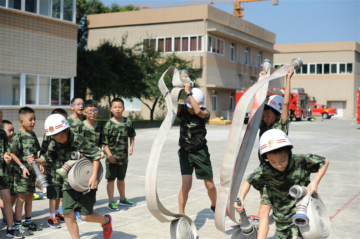 让孩子们的暑假生活过得充实,这个暑假孩子该干什么