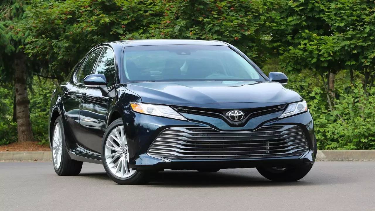 雅阁和凯美瑞到底哪个更值得入手,雅阁2022新款和凯美瑞哪个好