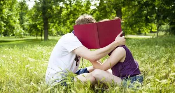 「周末推荐」这些童真问题，把父母问得羞羞哒