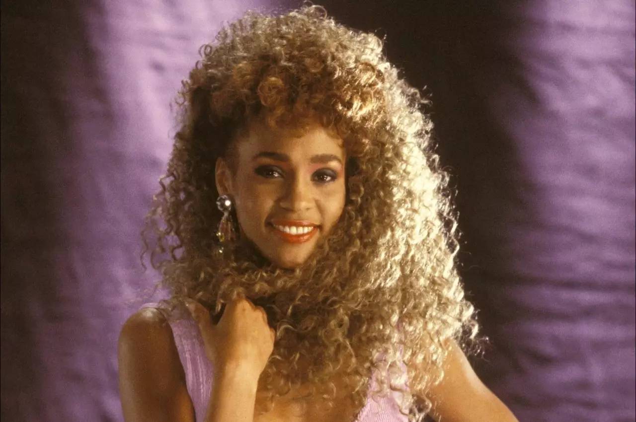 whitneyhouston,whitneyhouston缁忓吀姝屾洸