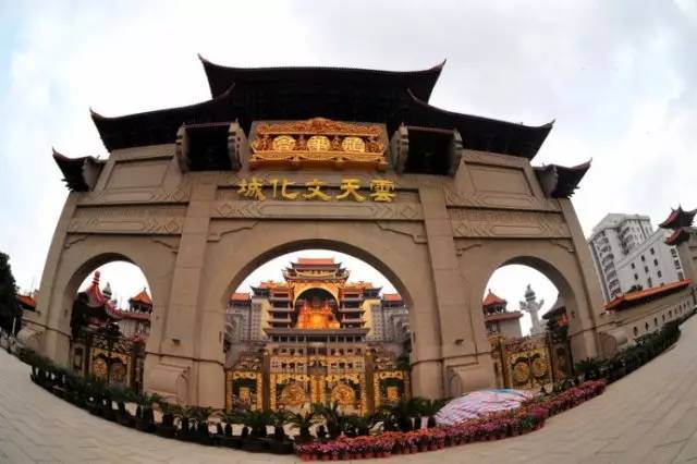 广西布达拉宫全景图,广西的布达拉宫让人惊呆