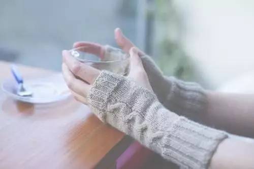 藿香正气水一般人能喝吗,藿香正气水不能和哪些药应用