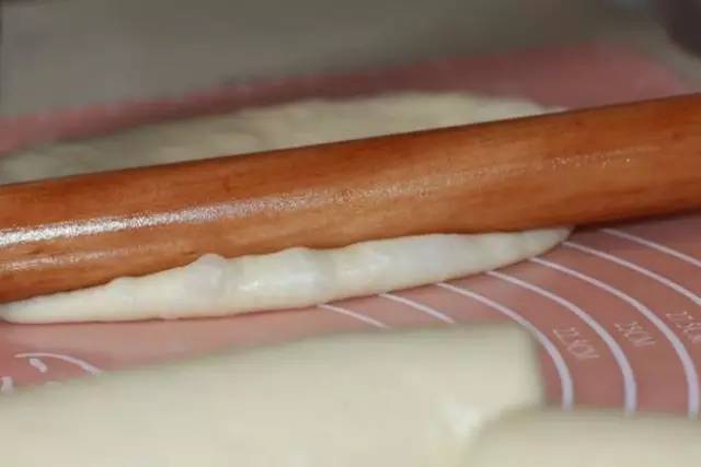 为什么做面包不成功,自己做的面包为什么不松软