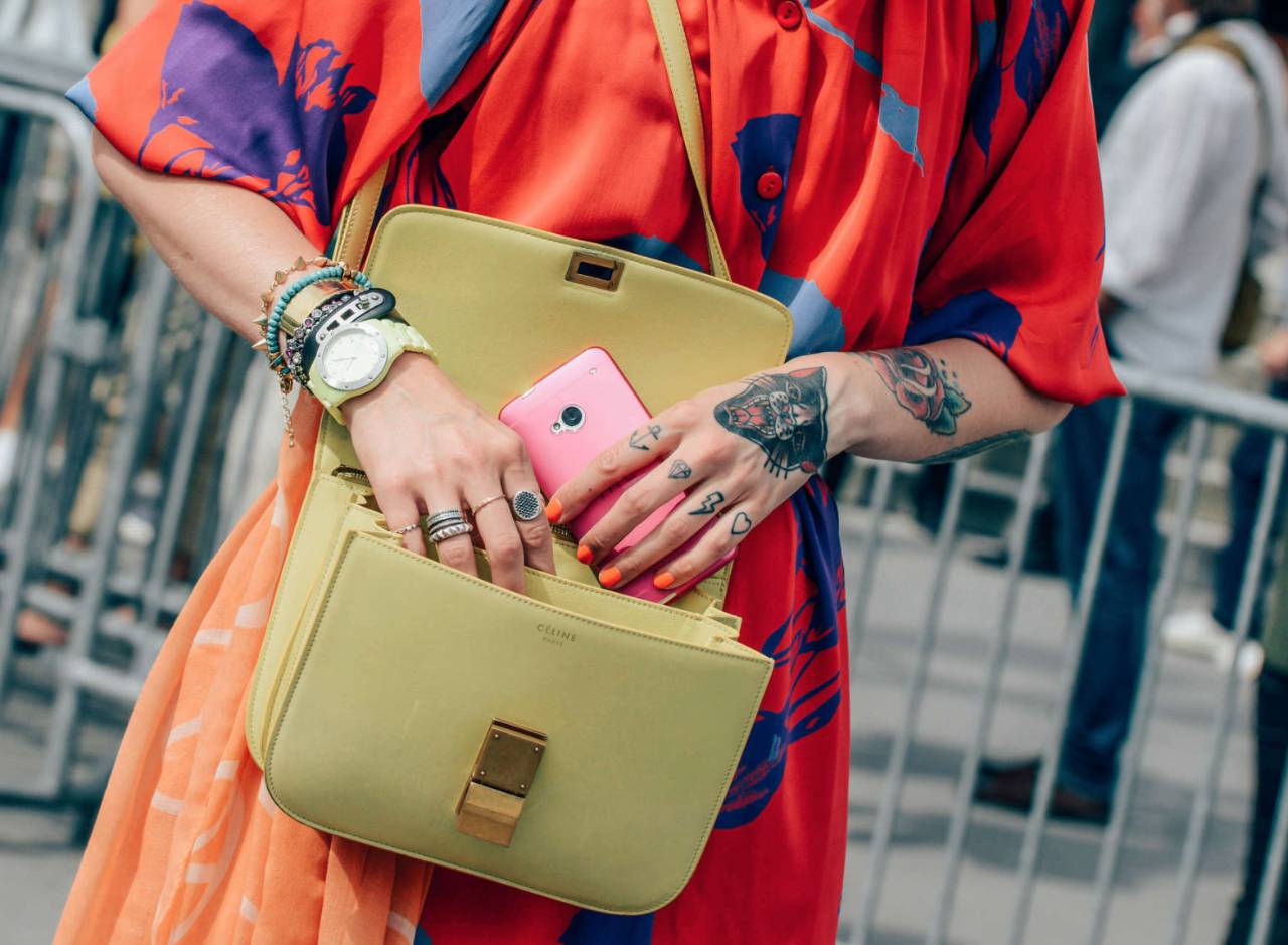 为什么女人都想拥有celinebox,为什么每个女人都拥有一个钻戒