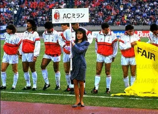 贝卢斯科尼米兰30周年,贝卢斯科尼2013米兰