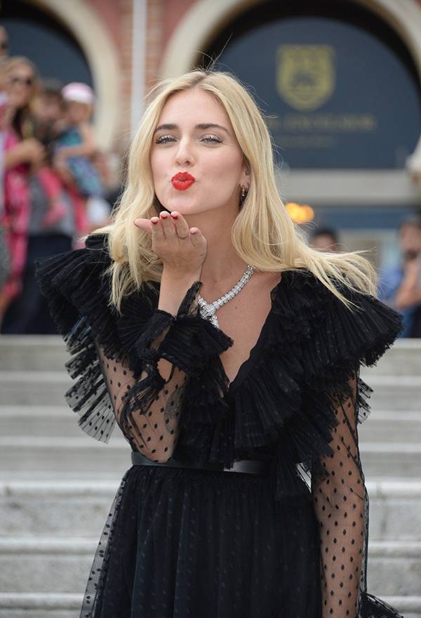 威尼斯电影节最佳红毯着装,再登威尼斯电影节红毯