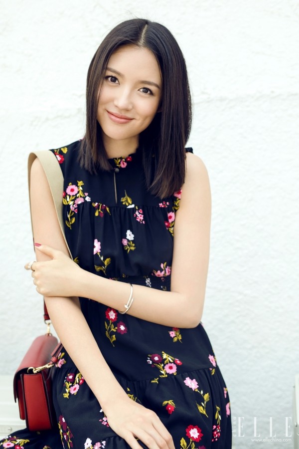 是什么东西那么红？最热的明星把“它”纷纷戴上了身！