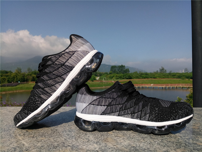 李宁跑鞋大绝影测评,李宁如影随形