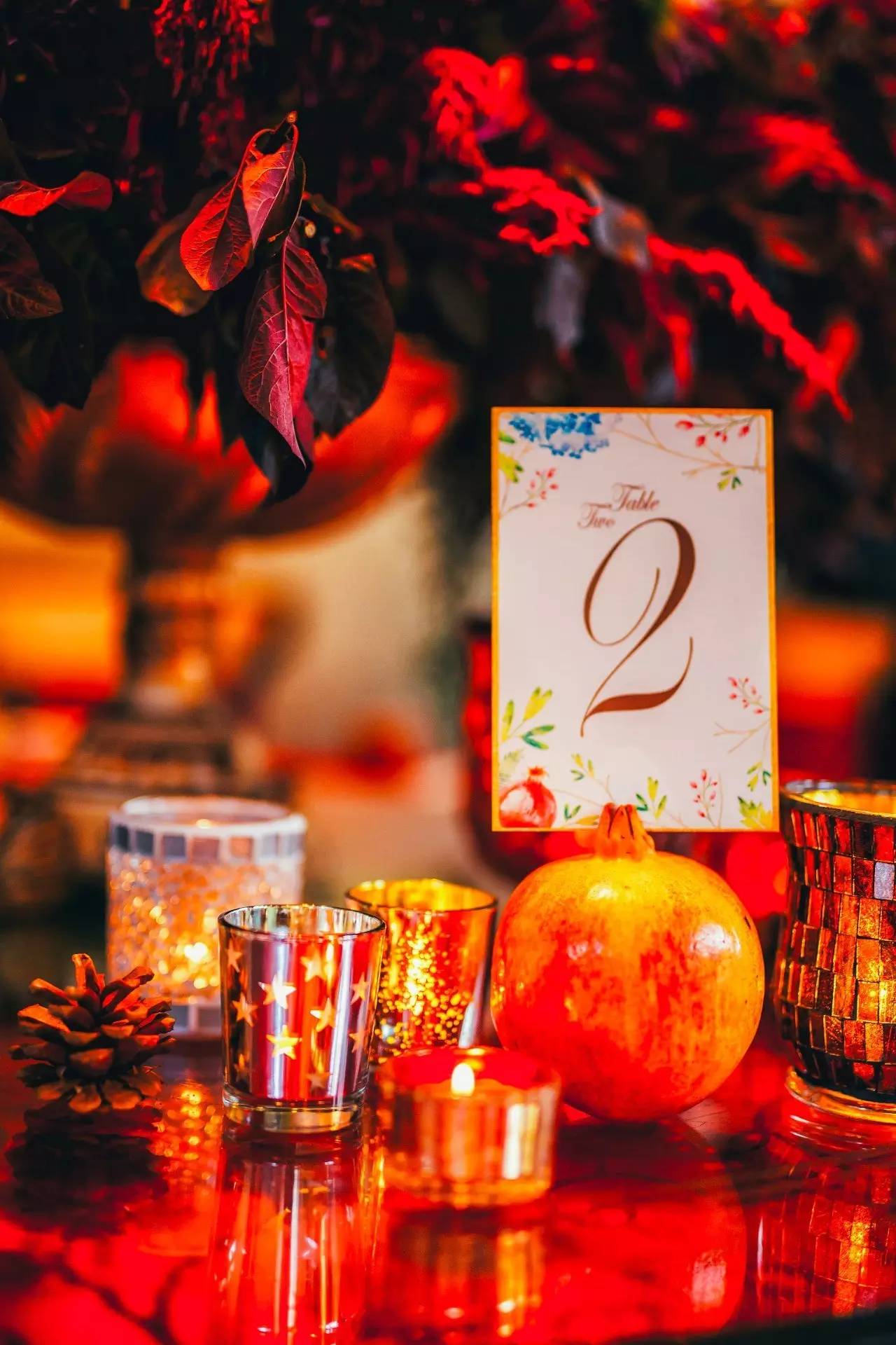 庭院婚礼中式红色系,红蓝撞色庭院中式婚礼