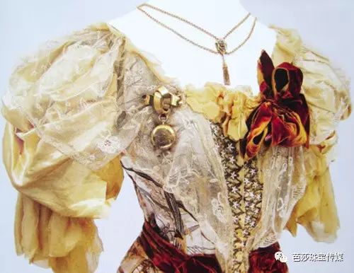 我选腕表的宗旨就是：根本看不出是块表！全宇宙最会“作妖”的表往里看