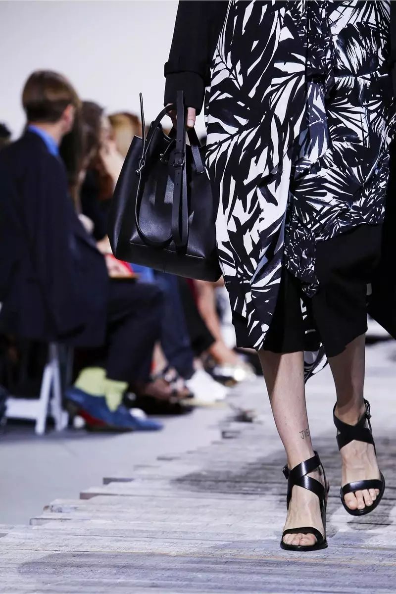 杨幂带货女王私服,带货女王杨幂