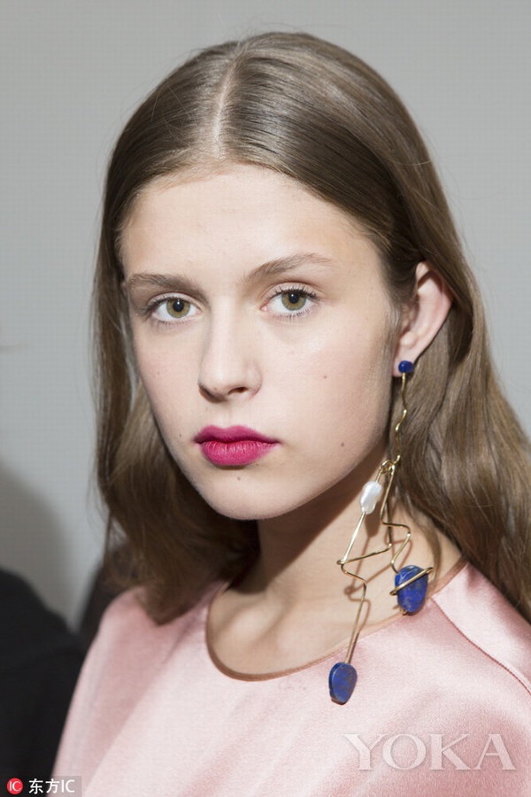2022春夏时装周妆容,伦敦时装周2021春夏秀场