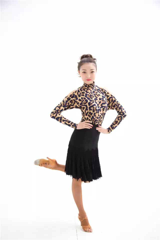 姝岃垶鑹烘湳涓績,姝岃垶涓績