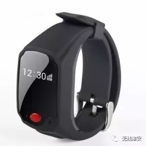 淮安人,以后在街上看到这样的老人,请主动帮助他!