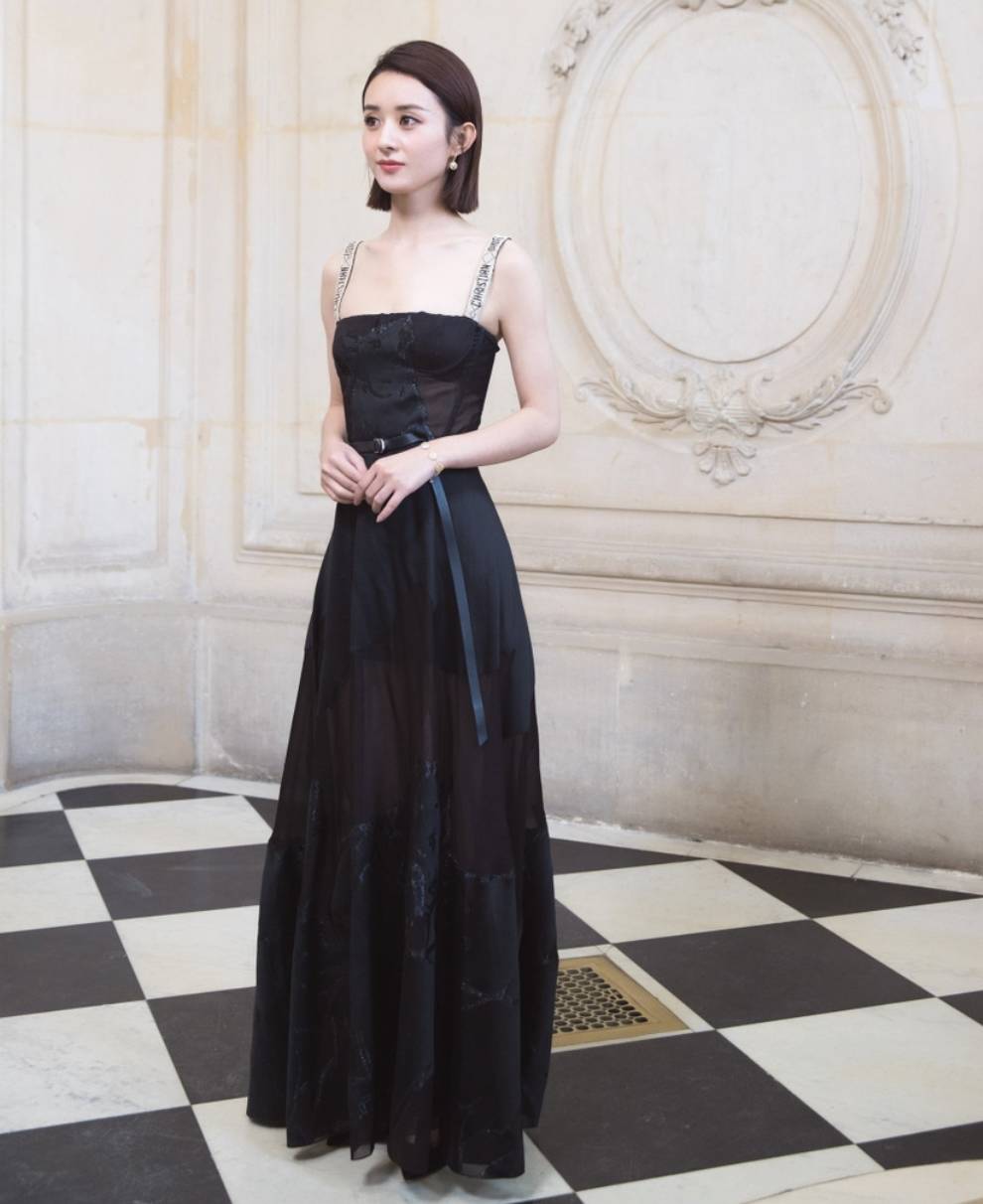 赵丽颖18巴黎时装周,赵丽颖咖啡馆