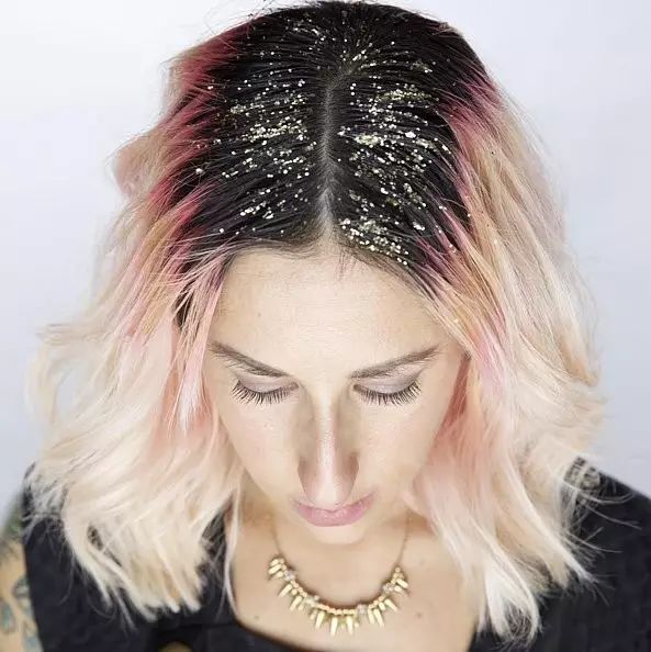 染发完长出黑头发怎么处理,染发后长出黑发怎么扎