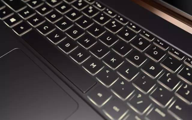 聊一款仅售2999元的大品牌笔记本,聊一款搭载新独显的商务笔记本