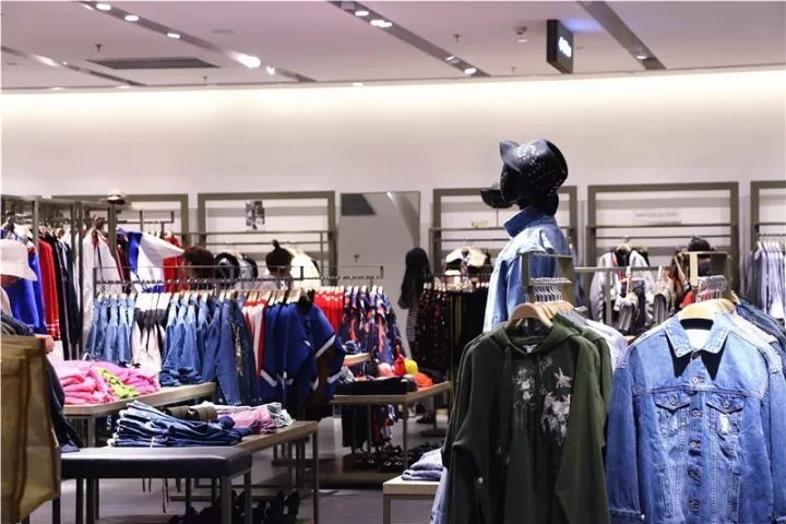 自助式买衣服你喜欢不？不试咋知道丨鞠萍姐姐十一要去