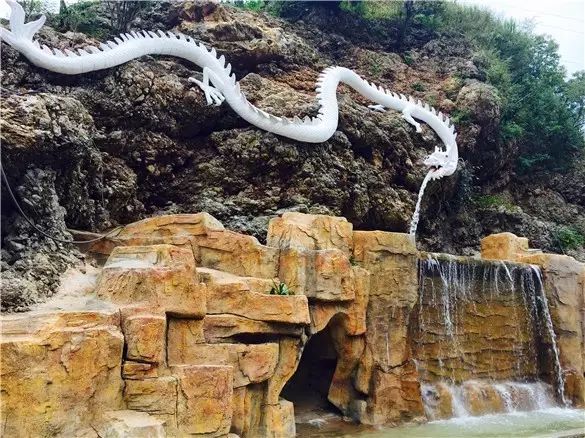 大家好，给大家介绍一下，这里是云南禄劝