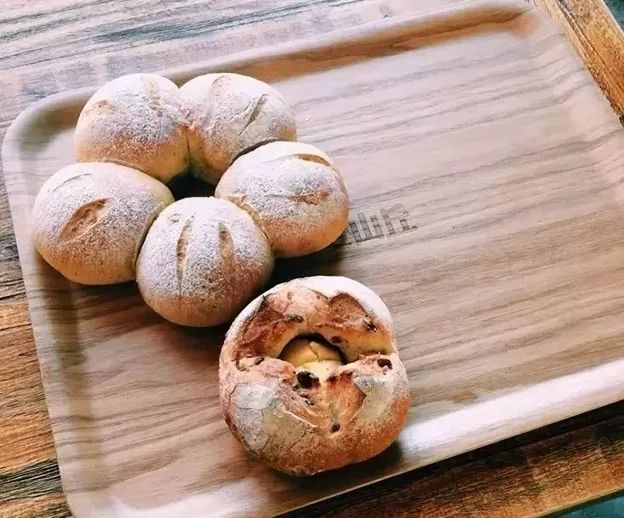 看看这个欧包月入百万的“调性”,一言不合就长见识了!