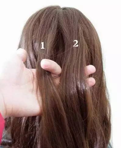 披头散发怎么扎头发好看,披头散发的头发教程