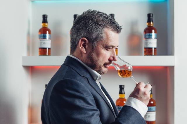 你没听错，百龄坛首款单麦问世！专访首席酿酒师SandyHyslop