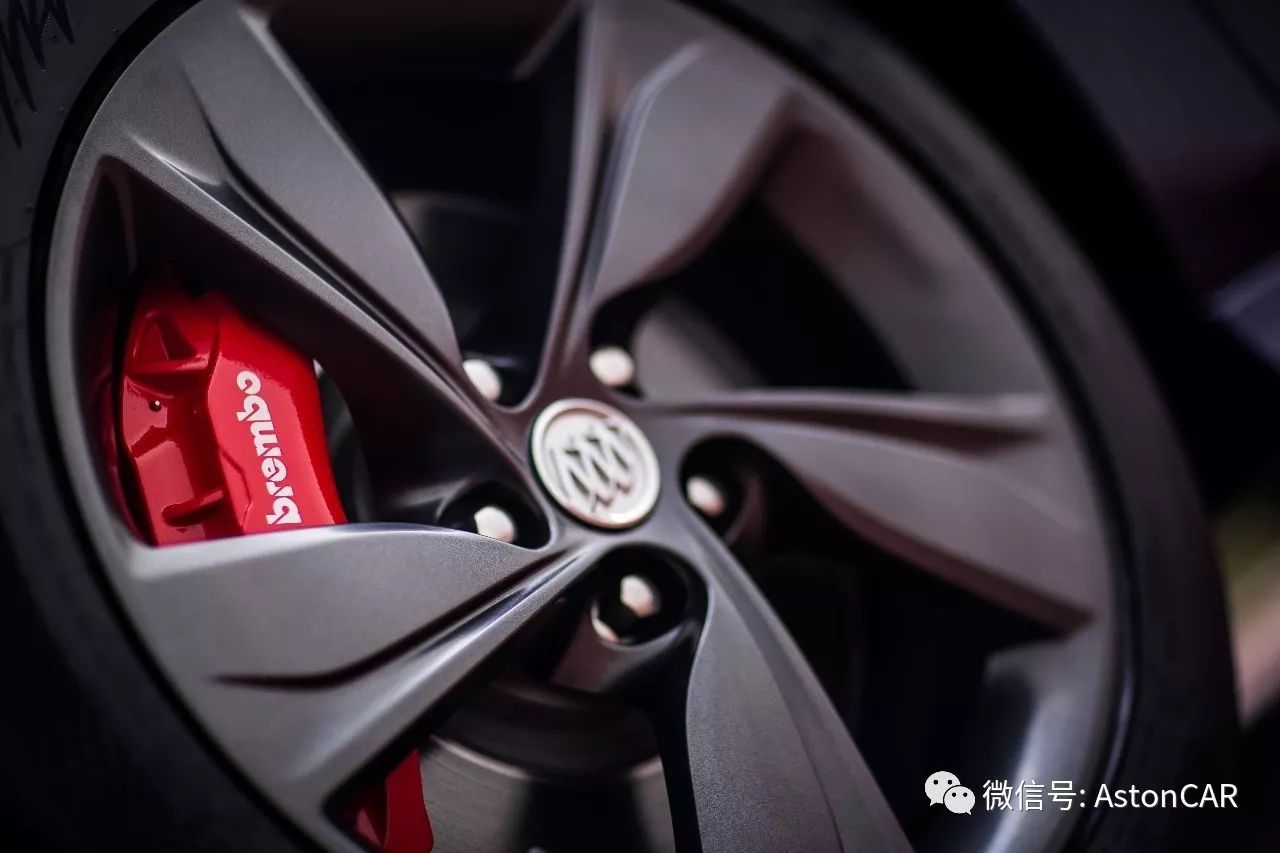 现在君威gs还值得入手吗,这年头还能买轿车吗