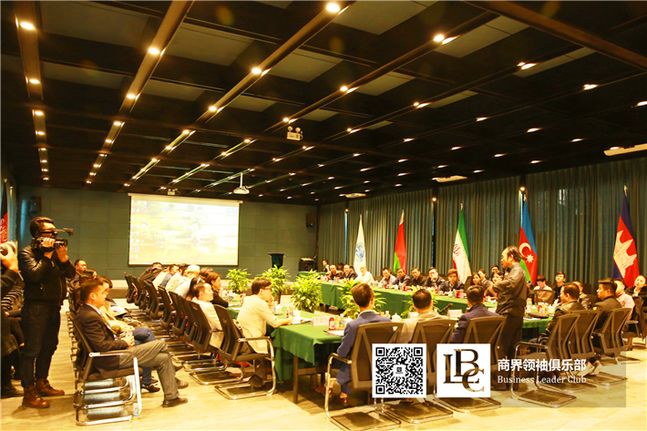 参观乌鲁木齐野马集团,拜访新疆野马集团