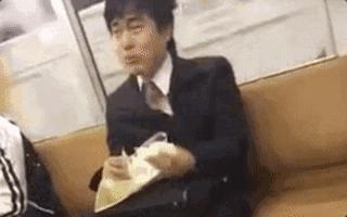 迟到5分钟，哭了半小时……天冷了，心不能寒