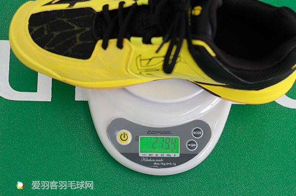迪卡侬bs羽毛球鞋,花钱花在刀刃