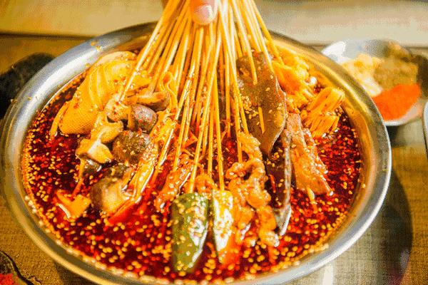 火锅串串香冒菜麻辣烫傻傻分不清,火锅冒菜麻辣烫串串香钵钵鸡区别