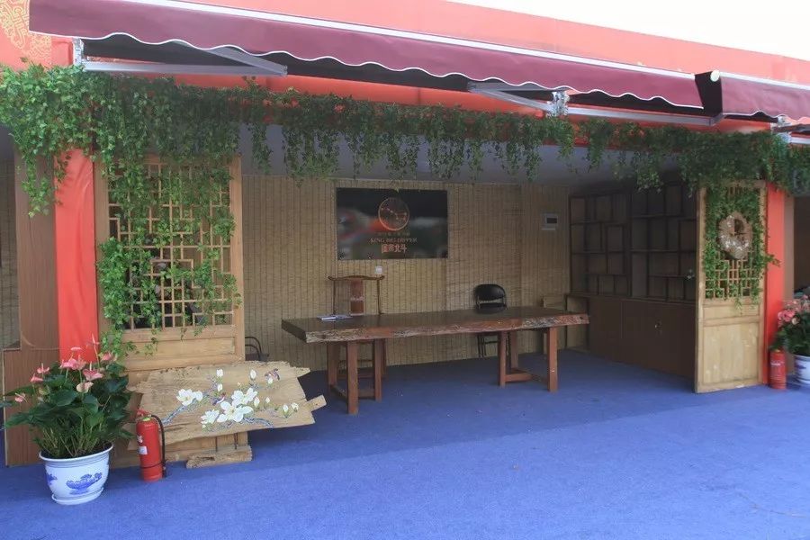 鍥介洉浣滃搧,鍥介洉瑁呬慨