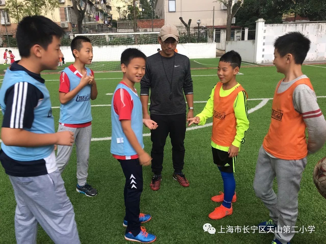 班级足球赛视频,班班篮球赛规则