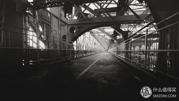 米家激光投影电视1s4k,米家激光投影和米家激光电视