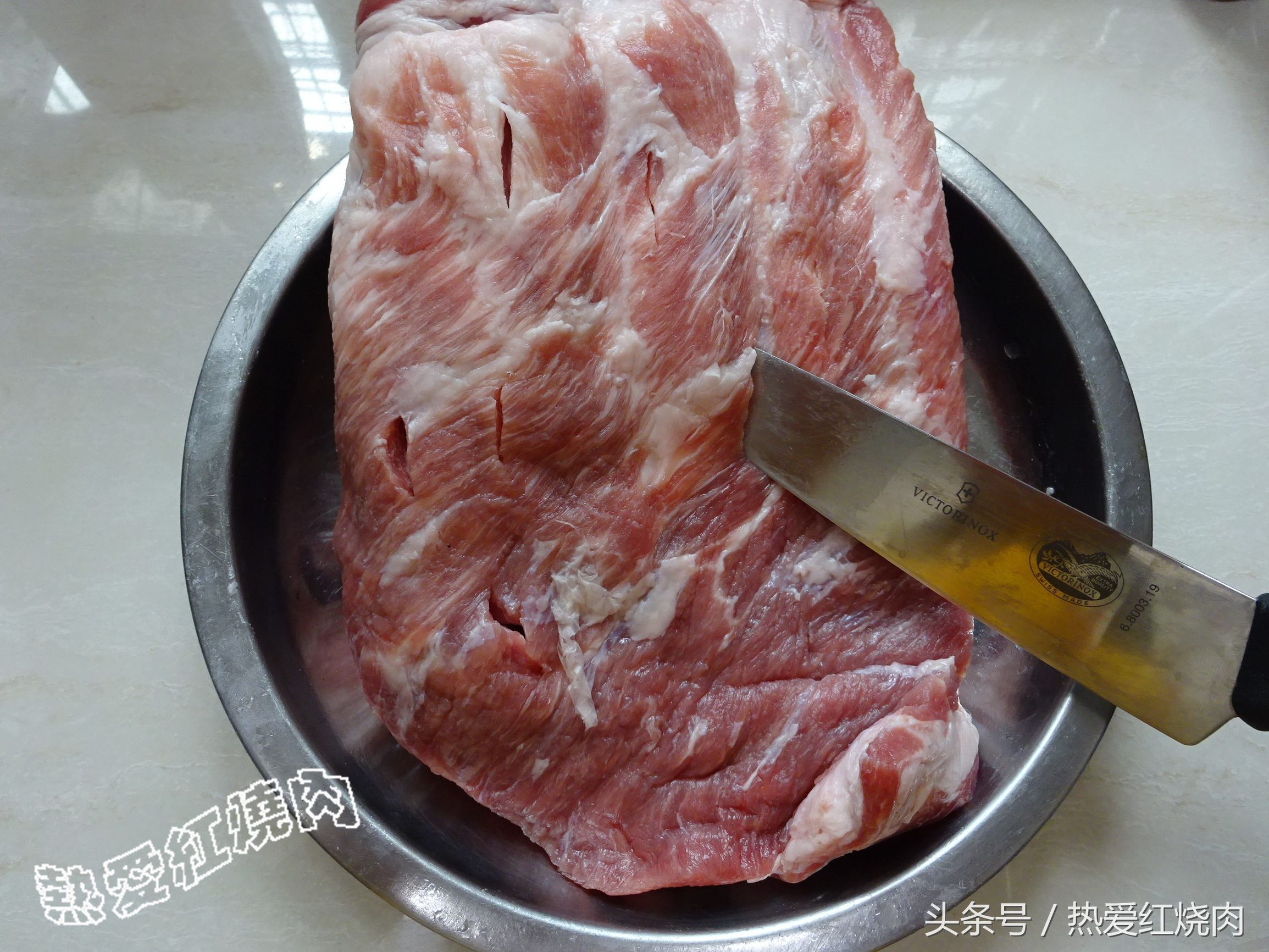 为啥你做的烤排骨又干又硬不好吃，关键的这一步你做对了吗？