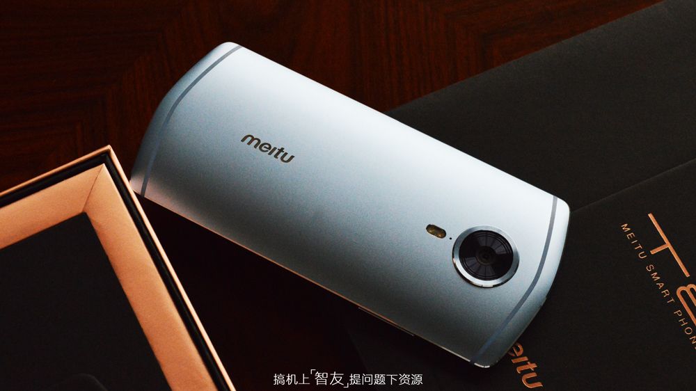 美图t8是双卡双待,美图t8手机好看吗