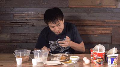 我把整个超市扔进了冷冻室，没想到还挺好吃