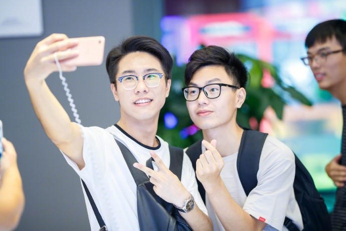 vivox90s新买的手机怎么知道是新机,刚上市的vivox9