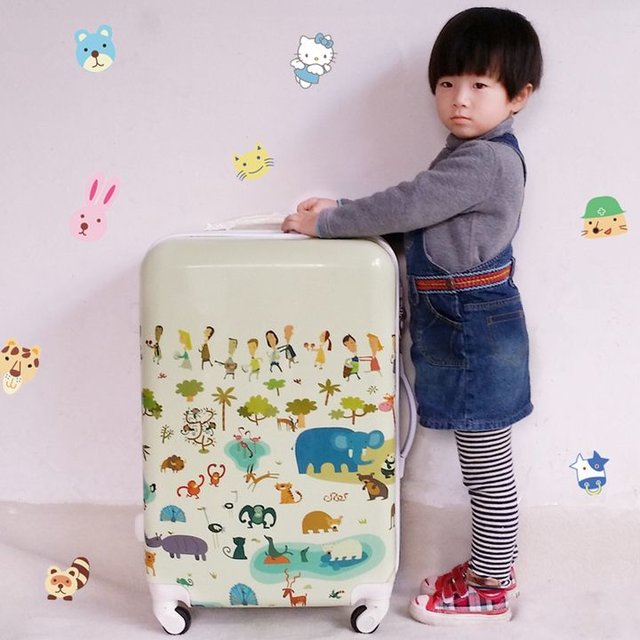 领着孩子去玩的旅行箱,送给孩子一个行李箱