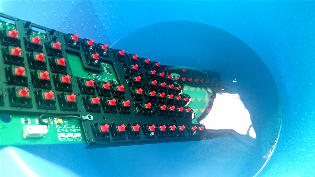 机械键盘如何调节背光,所有的机械键盘都可以调背光吗