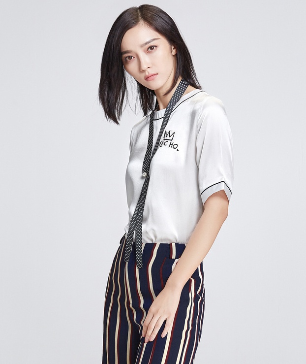 时尚个性收身印花t恤,服装图案印花t恤