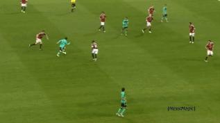 梅西10分钟过内斯塔10次,梅西梅开二度gif