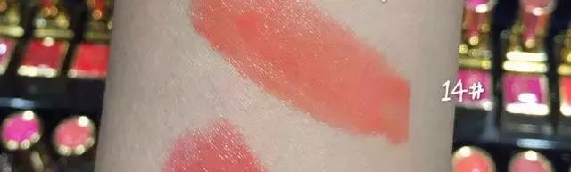 老外亲测100只口红,数万人亲测