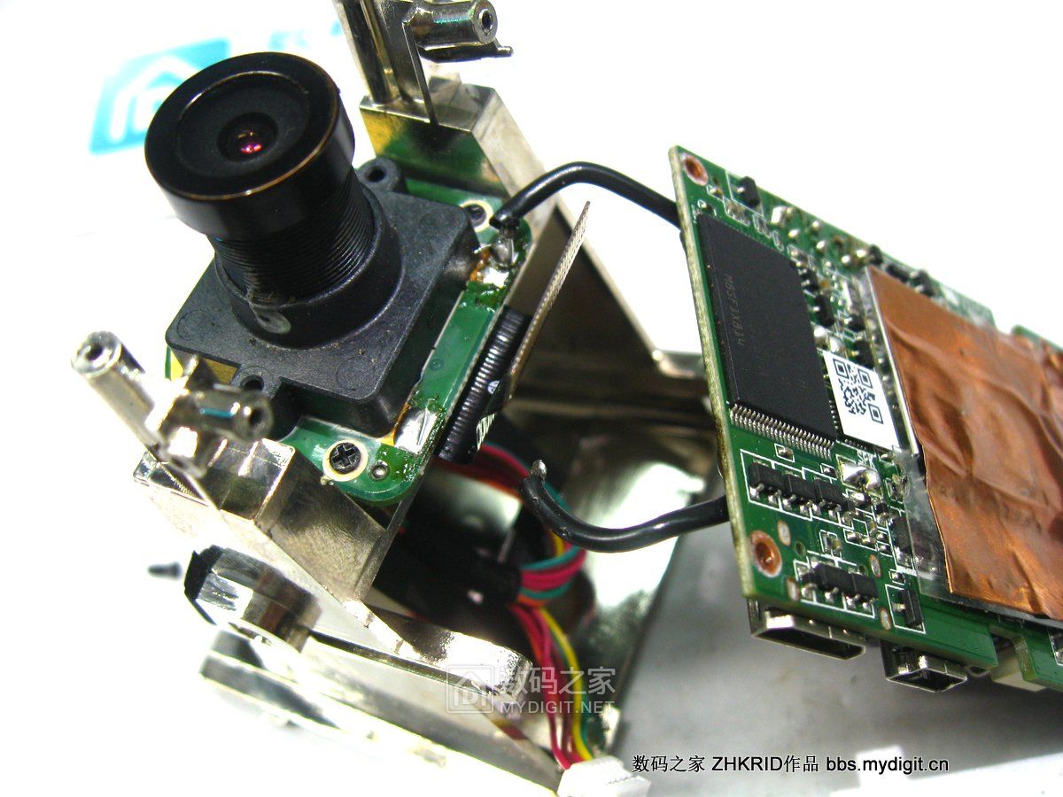 趴趴狗行车记录仪镜头拆解,零镜行车记录仪拆解评测