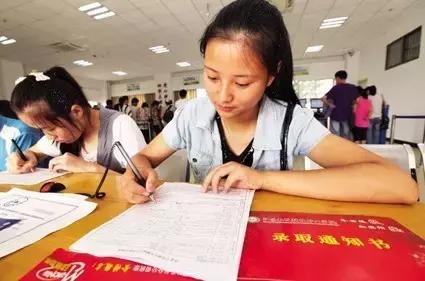 民办高校贫困生能申请助学贷款吗,阳山可以申请生源地助学贷款吗