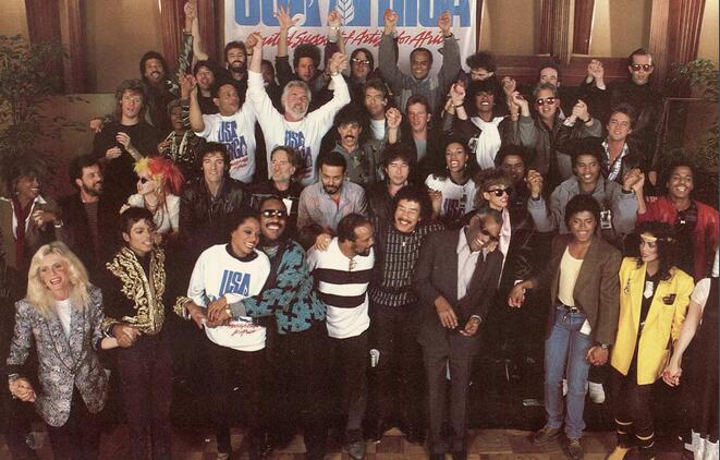 闇囨儕涓栫晫鐨勭櫨浜哄ぇ鍚堝敱,鐧句綅缇ゆ槦鍚堝敱缁忓吀