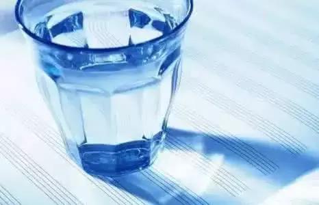 一碗盐水治胃癌,盐水和什么药一起用效果好